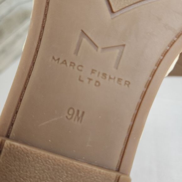 Marc Fisher Ltd Woman's Heels Nelly Size 9 Chamois Sparkle Wedge Heels - Picture 15 of 16